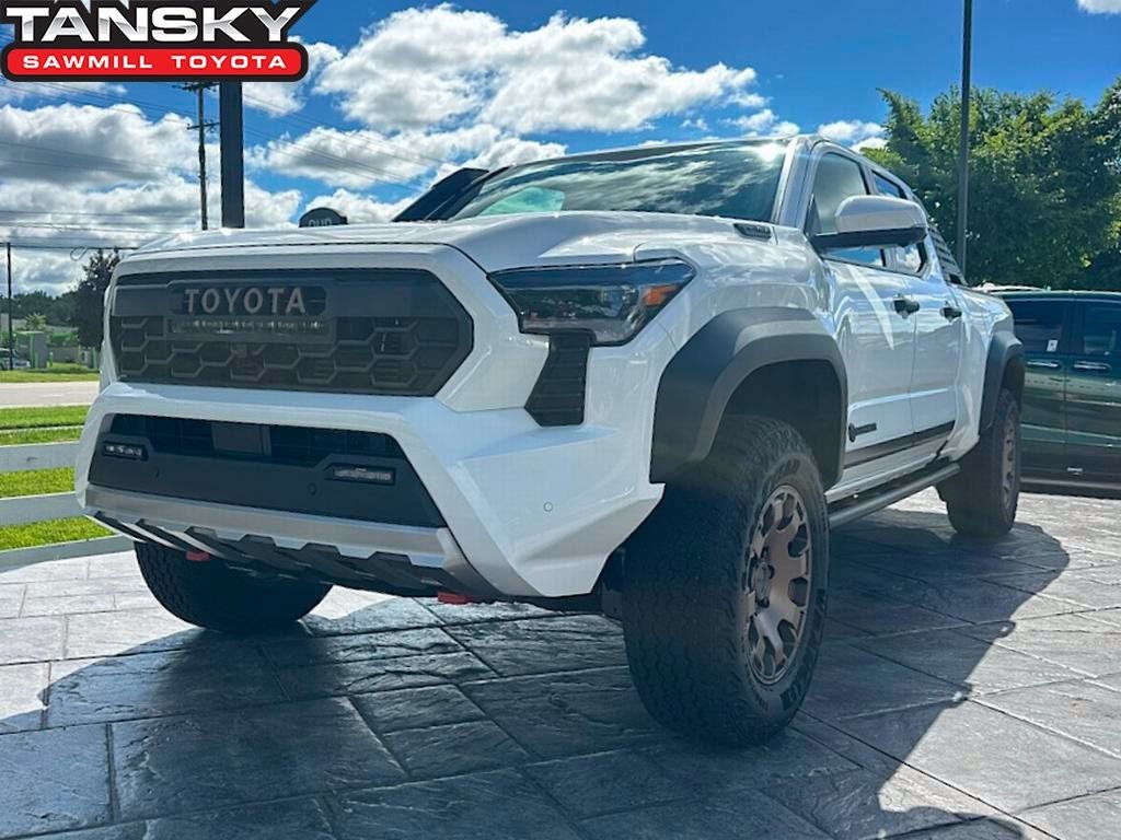 2026 Toyota Tacoma i-FORCE MAX Tacoma Trailhunter