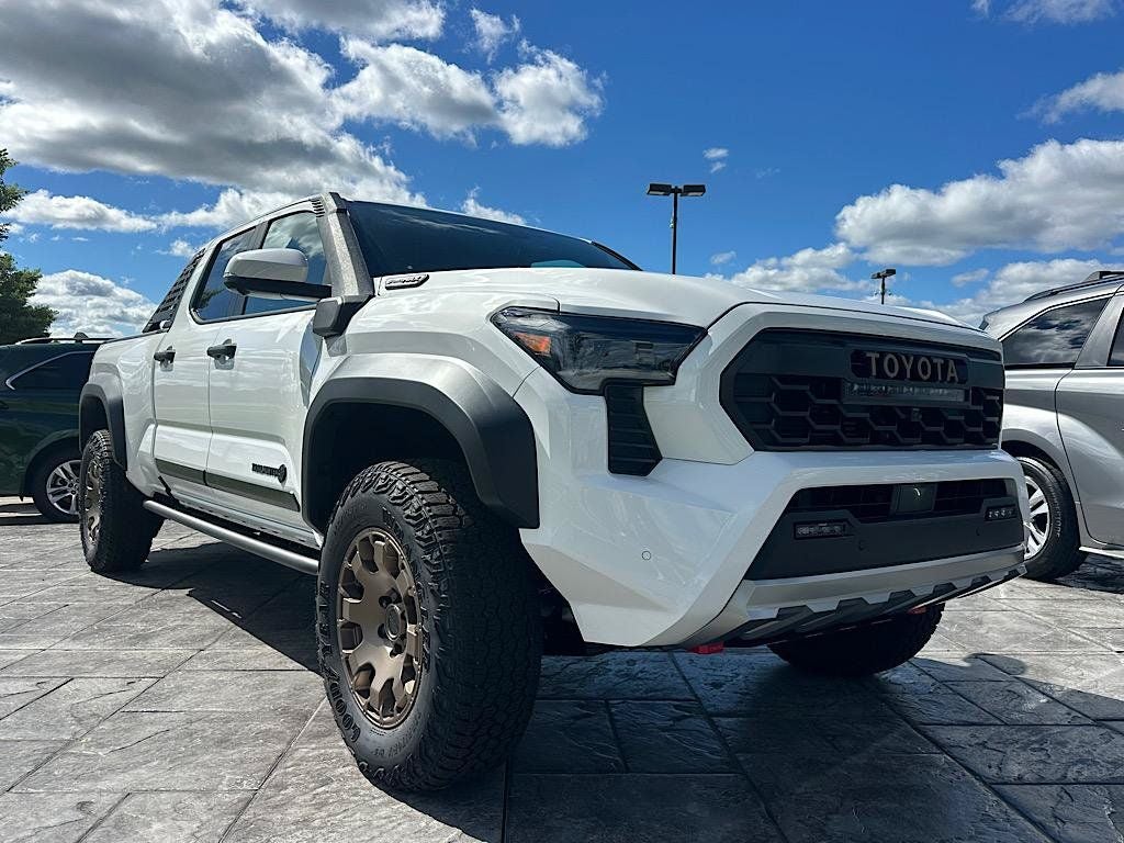 2026 Toyota Tacoma i-FORCE MAX Tacoma Trailhunter