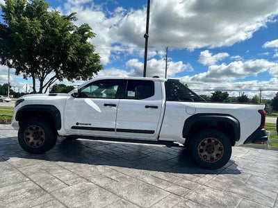 2026 Toyota Tacoma i-FORCE MAX Tacoma Trailhunter