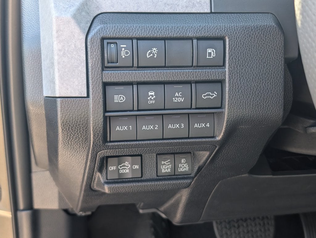 2026 Toyota Tacoma i-FORCE MAX Tacoma Trailhunter