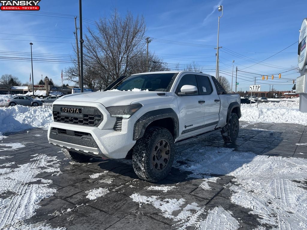 2026 Toyota Tacoma i-FORCE MAX Tacoma Trailhunter