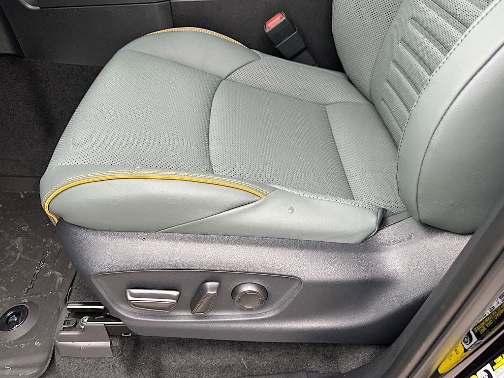 2026 Toyota Tacoma i-FORCE MAX Tacoma Trailhunter