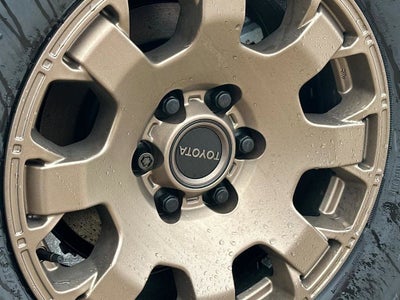 2026 Toyota Tacoma i-FORCE MAX Tacoma Trailhunter