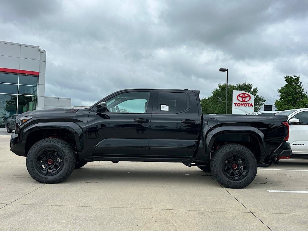 2026 Toyota Tacoma i-FORCE MAX Tacoma TRD Pro