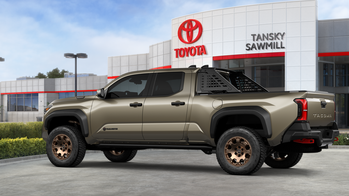 2026 Toyota Tacoma i-FORCE MAX Tacoma Trailhunter
