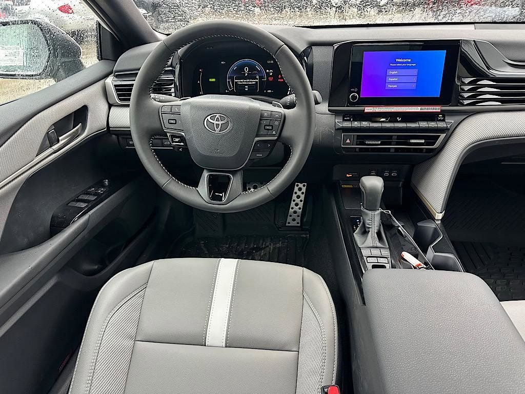 2026 Toyota Camry SE AWD