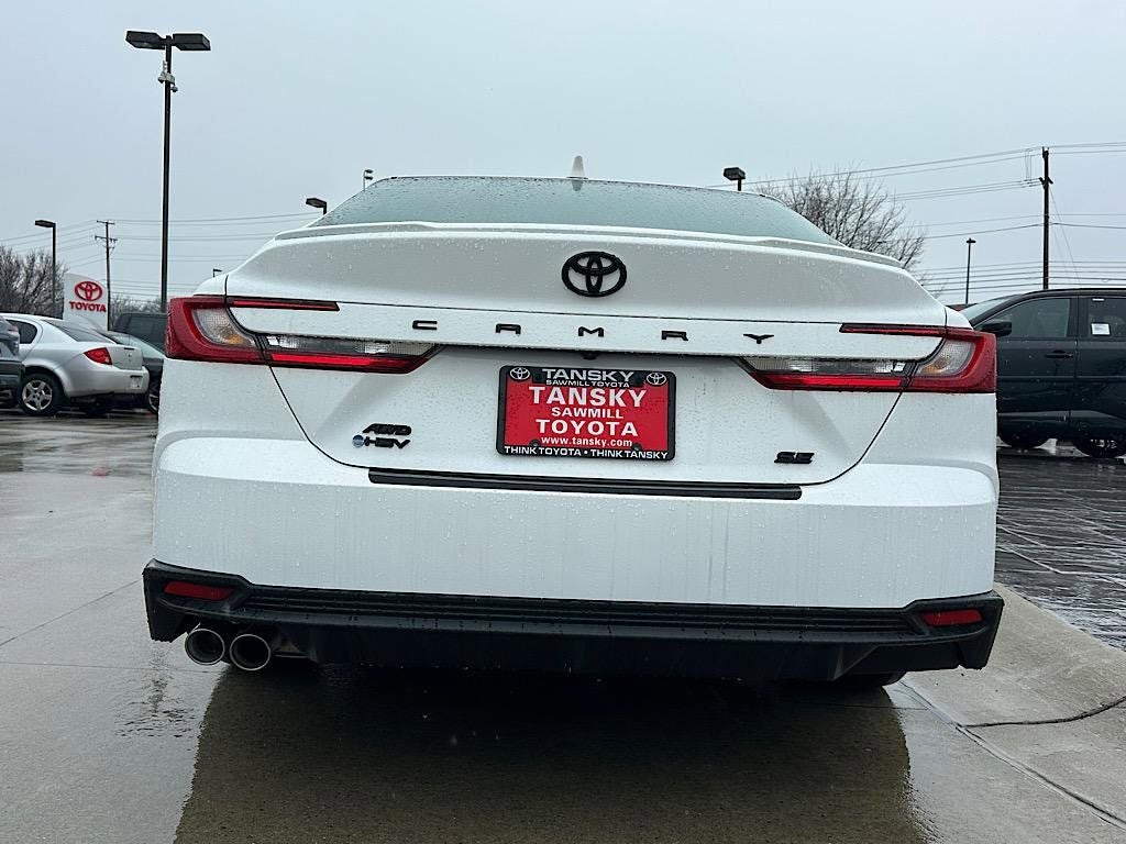 2026 Toyota Camry SE AWD