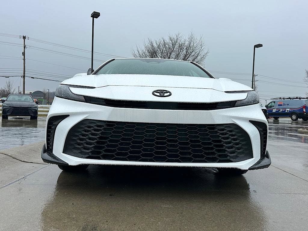 2026 Toyota Camry SE AWD