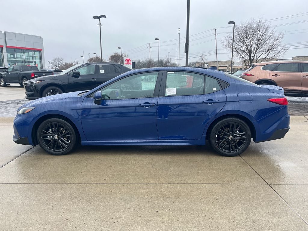 2026 Toyota Camry SE AWD