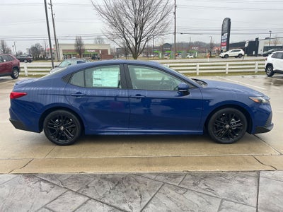 2026 Toyota Camry SE AWD