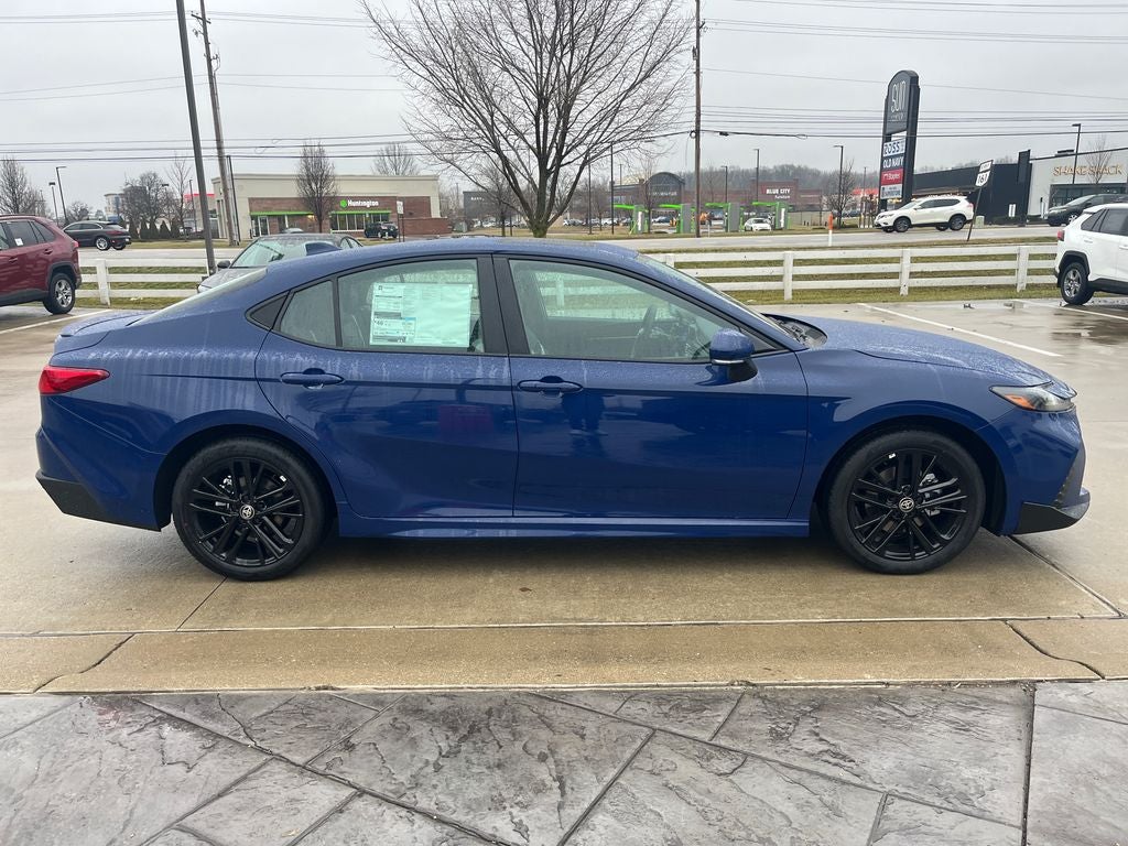2026 Toyota Camry SE AWD