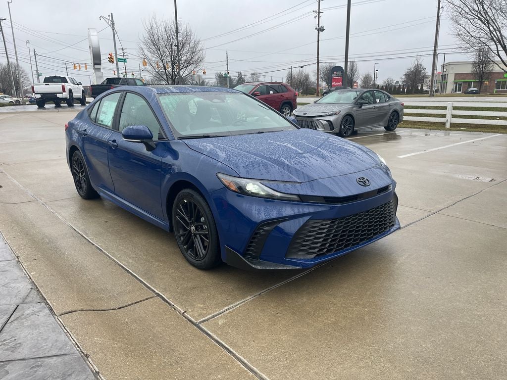 2026 Toyota Camry SE AWD