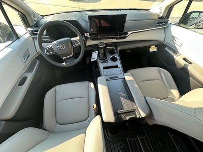 2026 Toyota Sienna XLE