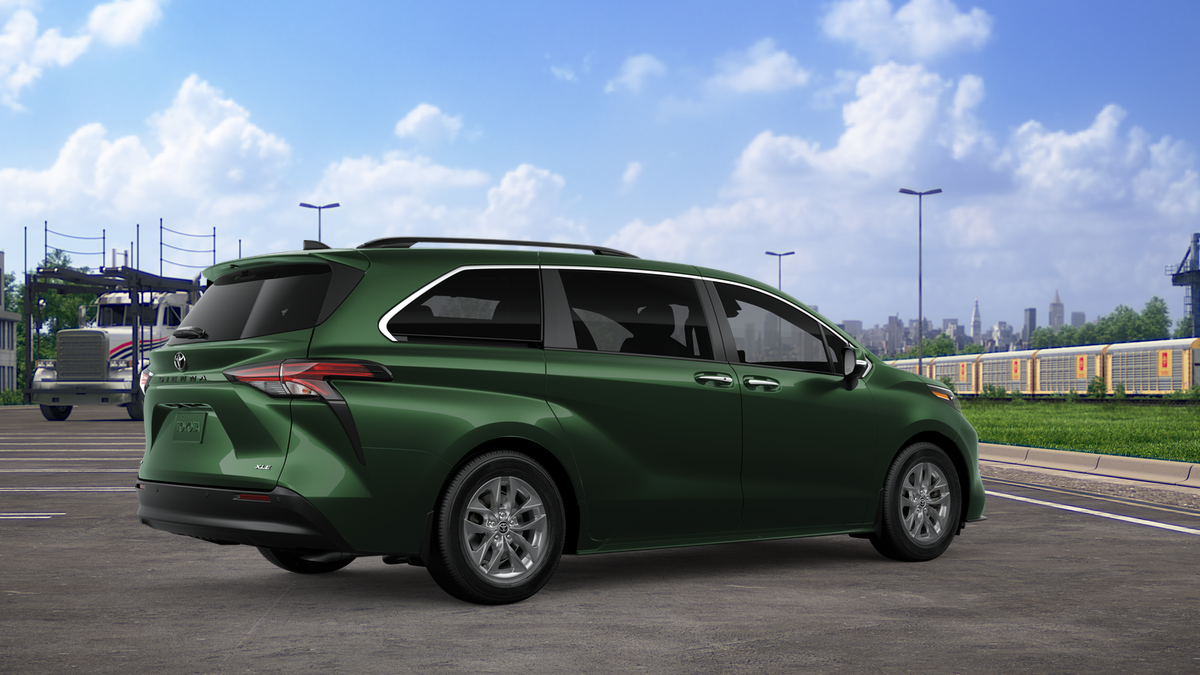 2026 Toyota Sienna XLE