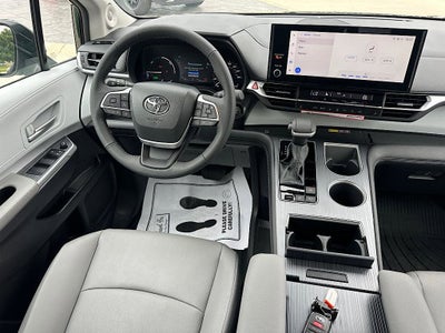 2026 Toyota Sienna XLE