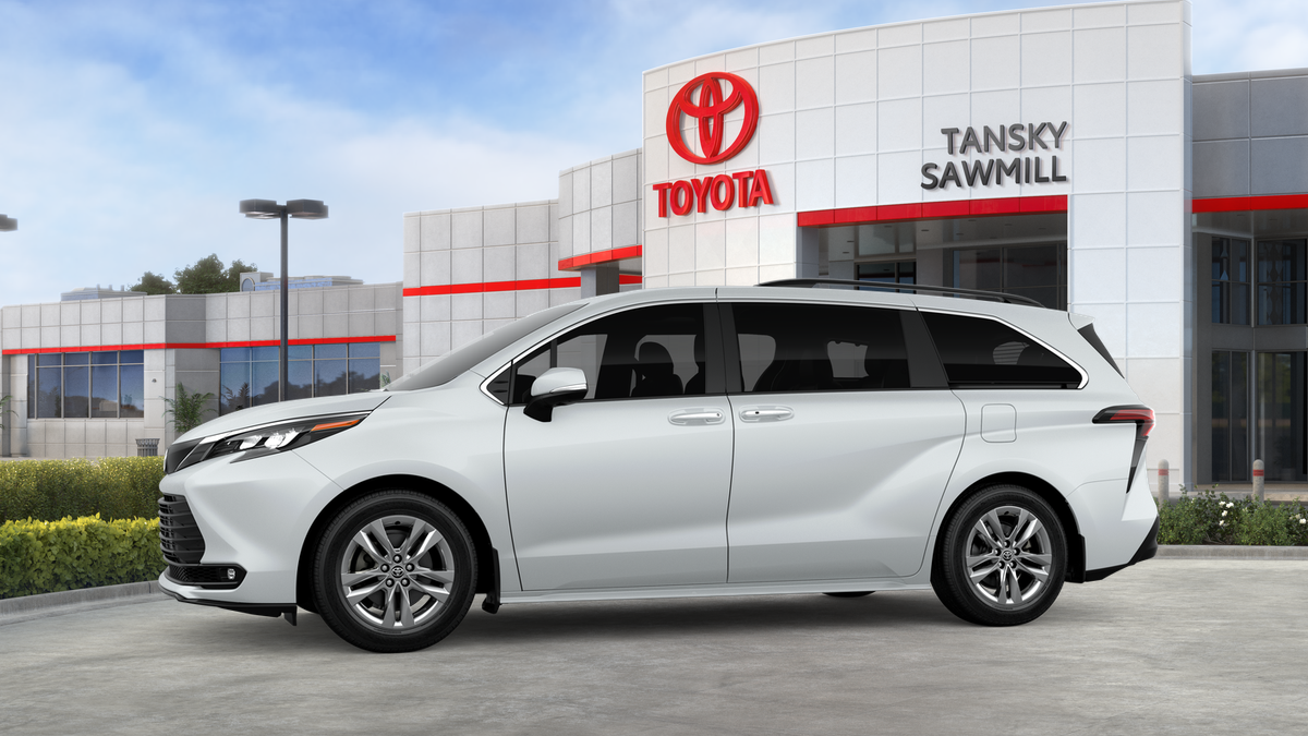 2026 Toyota Sienna XLE
