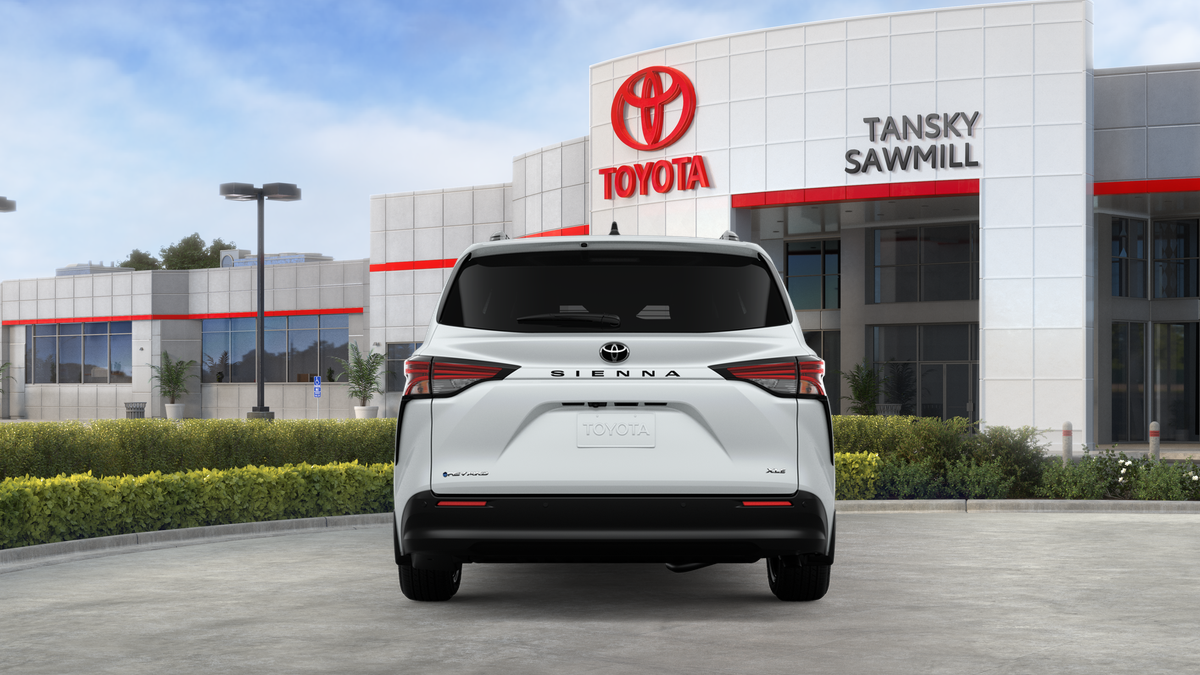2026 Toyota Sienna XLE