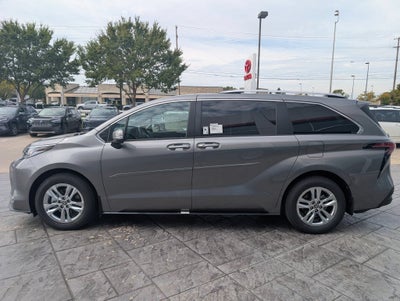 2026 Toyota Sienna Limited