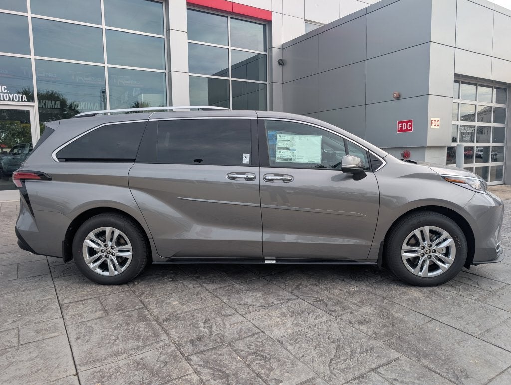 2026 Toyota Sienna Limited