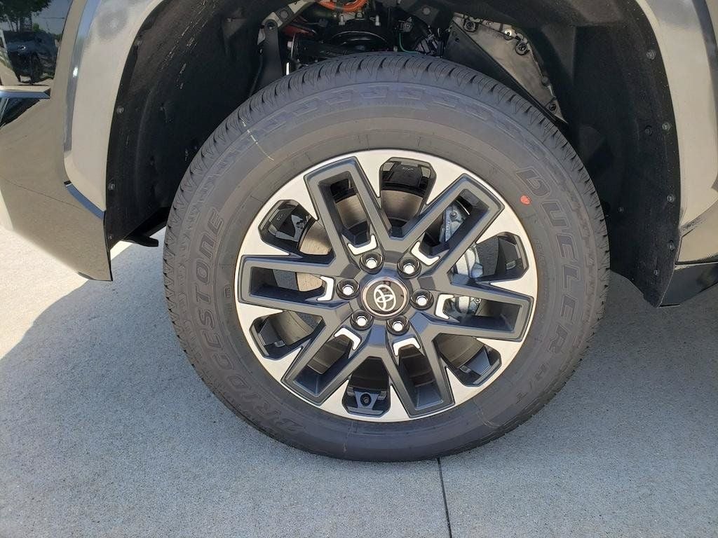 2026 Toyota Tundra i-FORCE MAX Tundra Limited