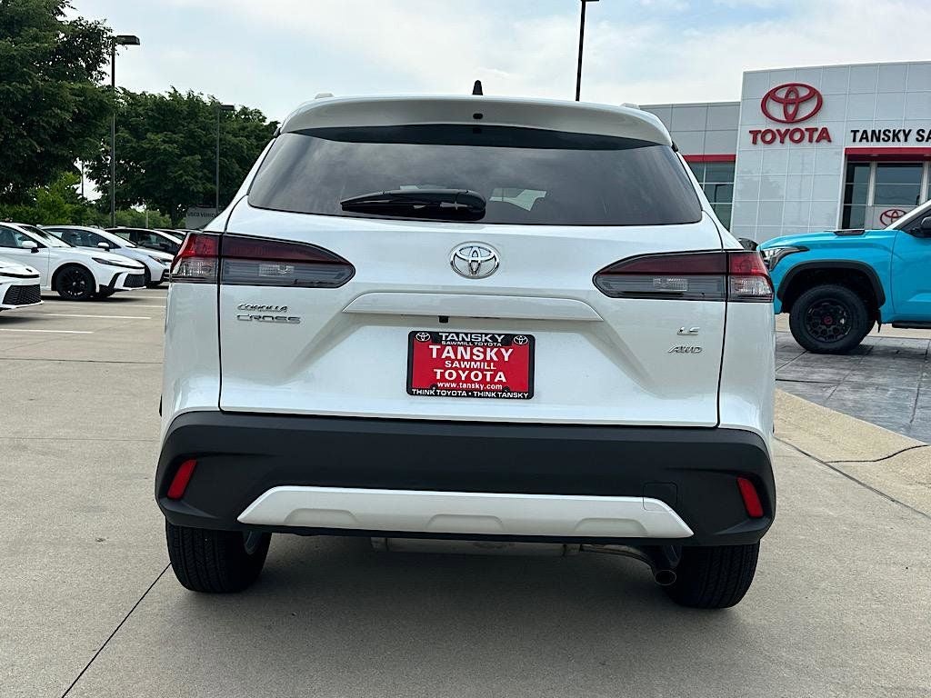 2026 Toyota Corolla Cross LE