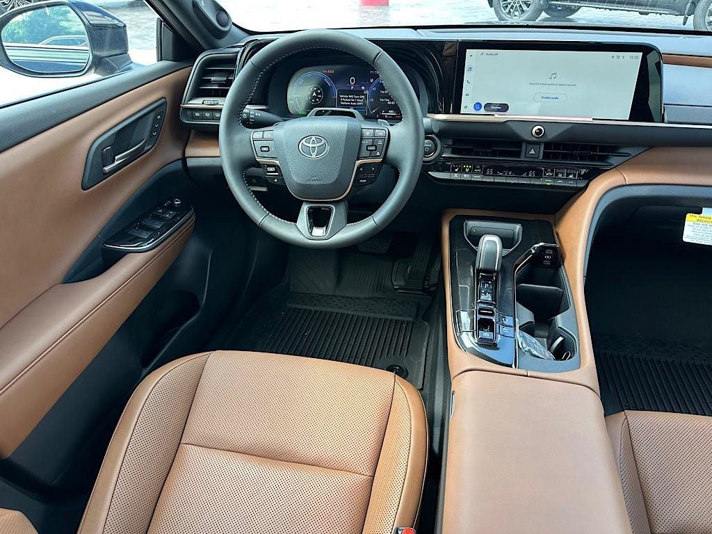 2026 Toyota Toyota Crown Signia Limited