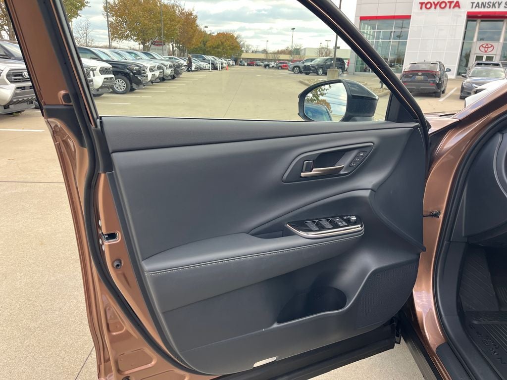 2025 Toyota Toyota Crown Signia Limited