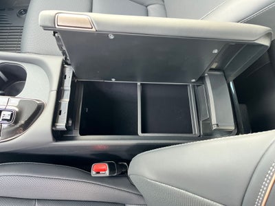 2025 Toyota Toyota Crown Signia Limited