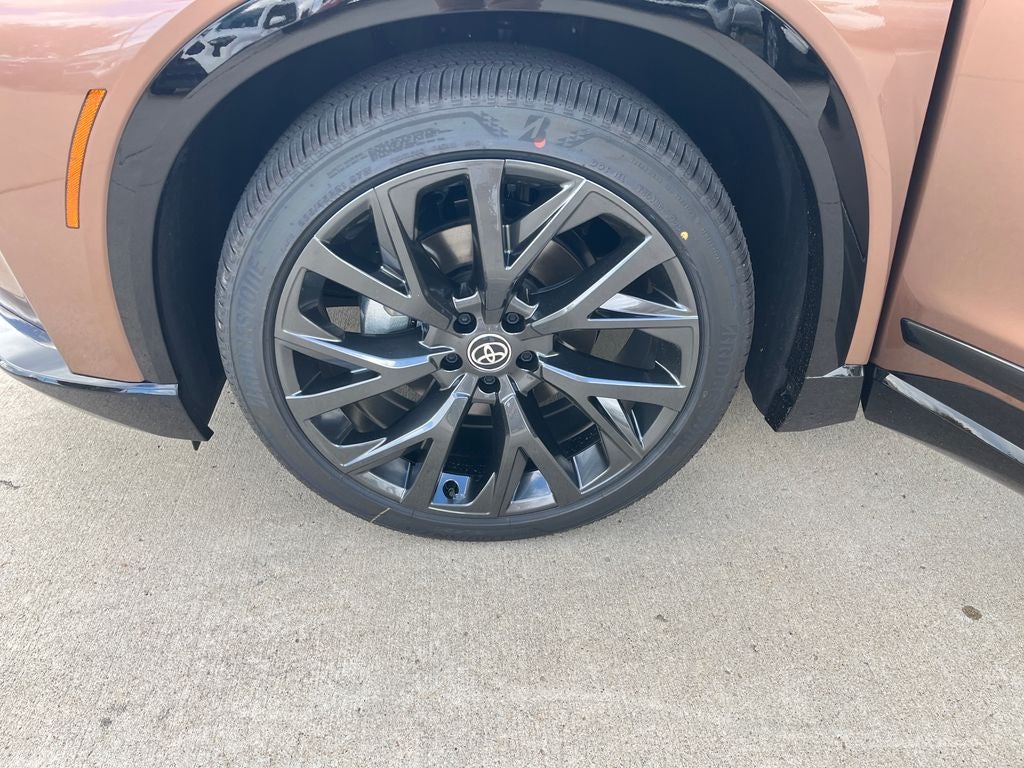 2025 Toyota Toyota Crown Signia Limited