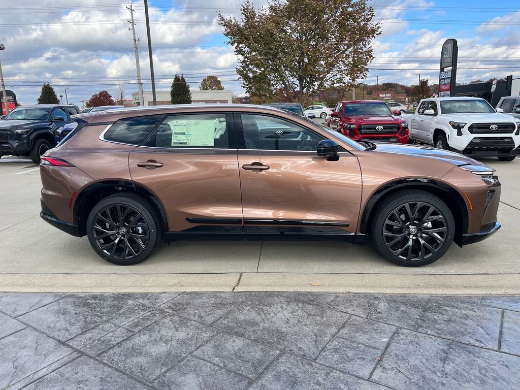 2025 Toyota Toyota Crown Signia Limited