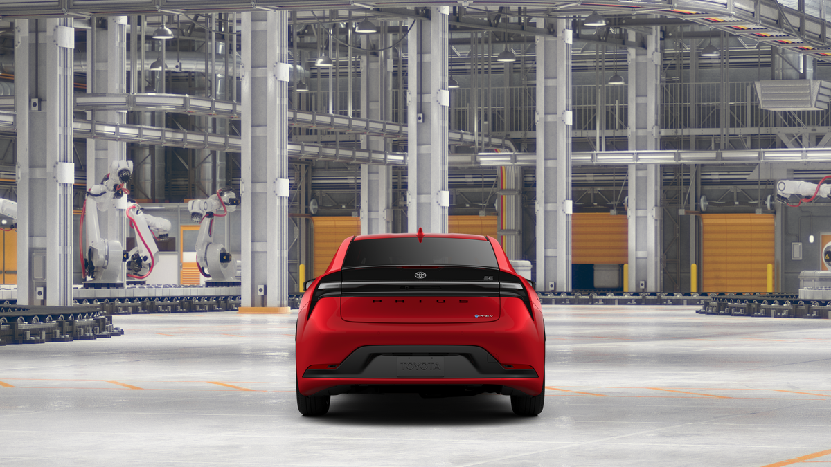 2027 Toyota Prius Plug-in Hybrid SE