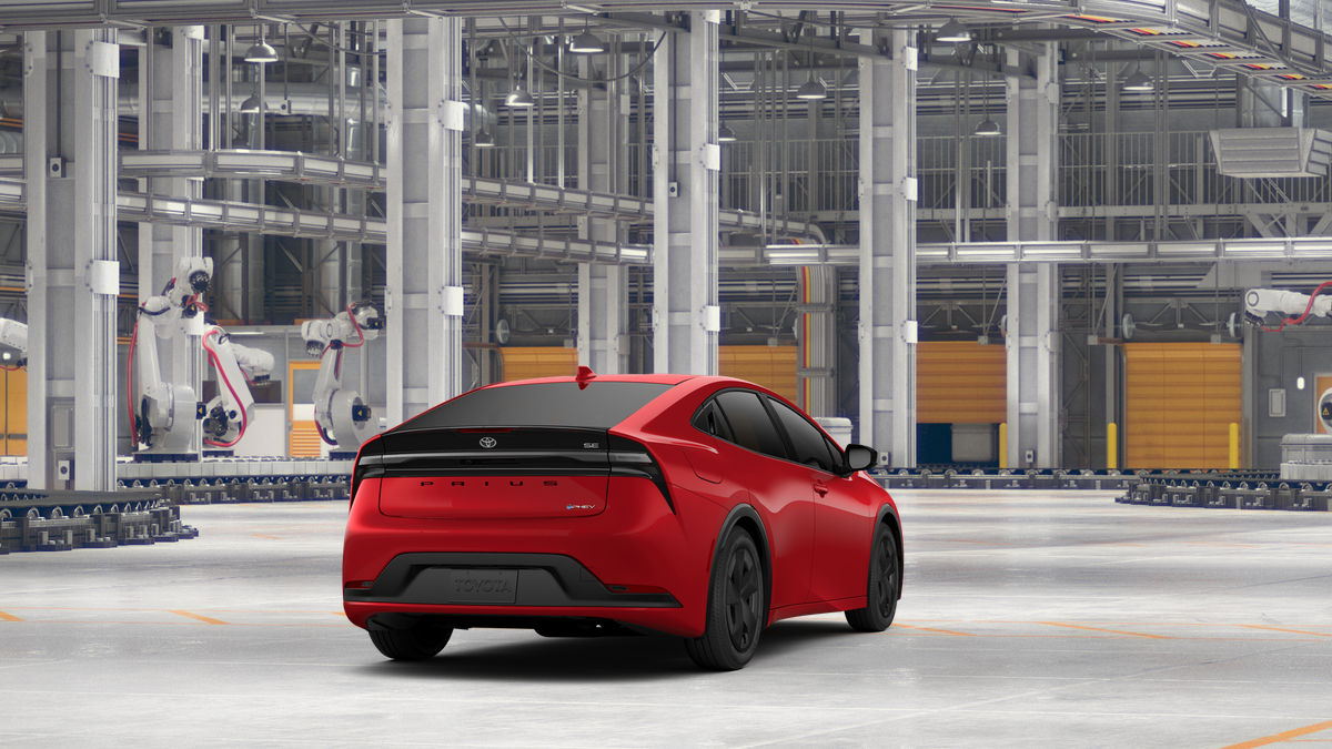 2027 Toyota Prius Plug-in Hybrid SE