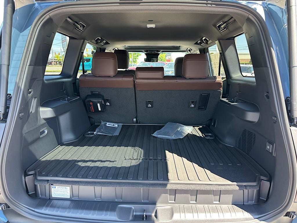 2026 Toyota Land Cruiser Base