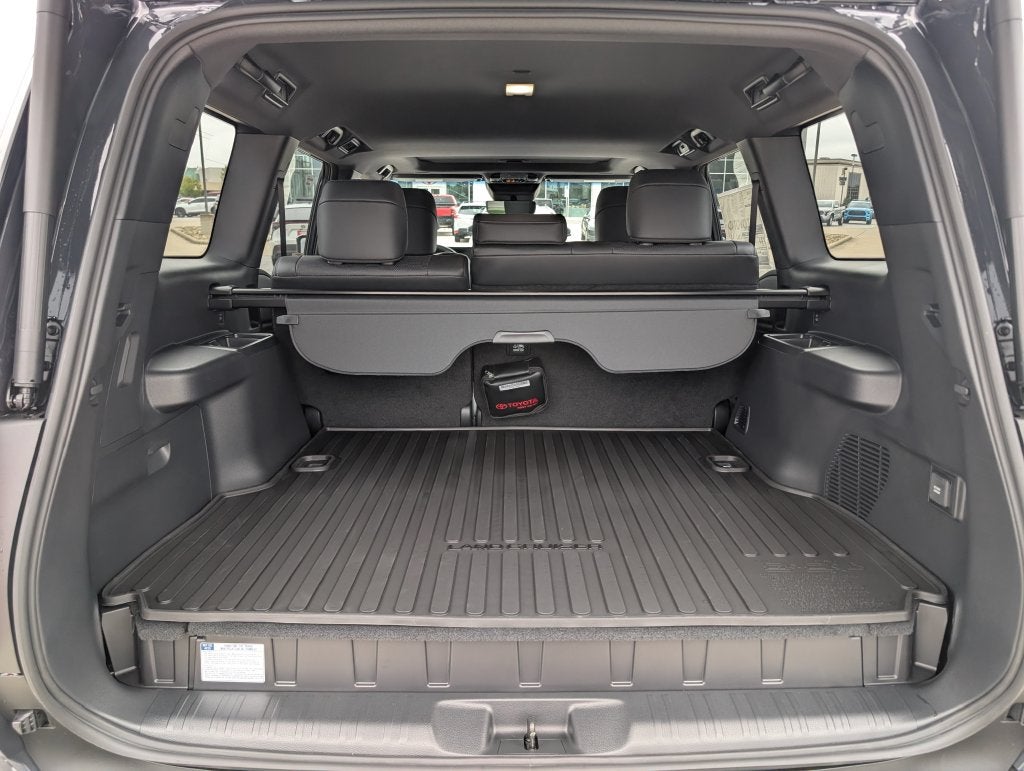 2027 Toyota Land Cruiser Base