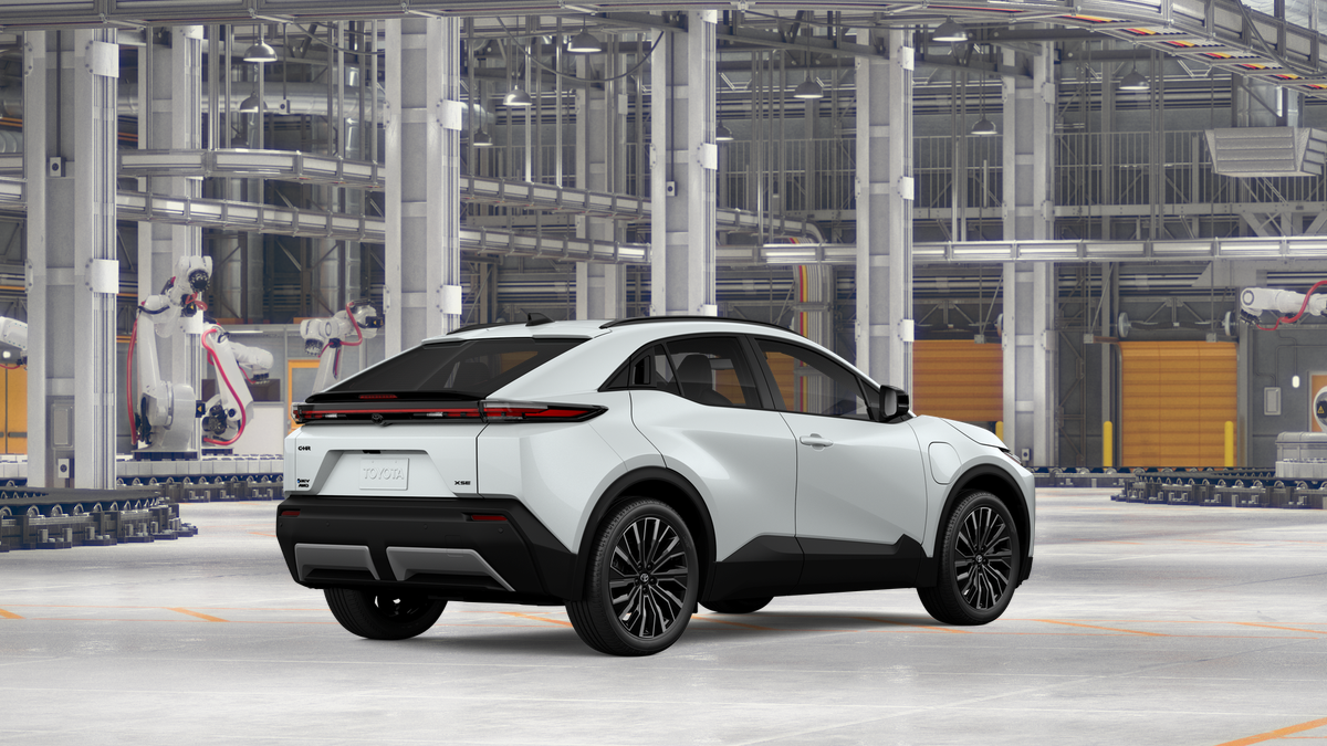 2027 Toyota C-HR XSE