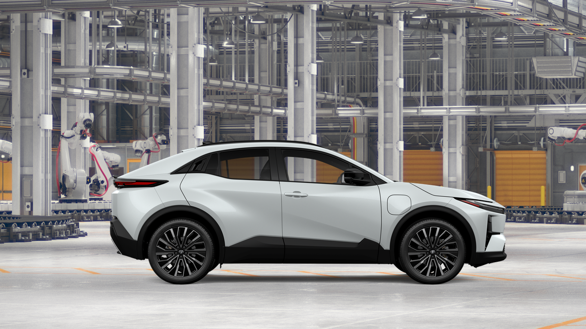 2027 Toyota C-HR XSE
