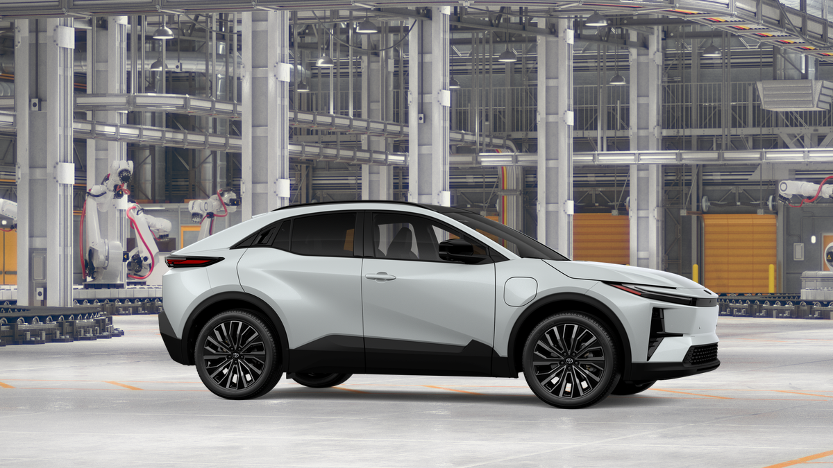 2027 Toyota C-HR XSE