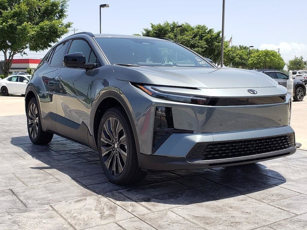2026 Toyota C-HR XSE