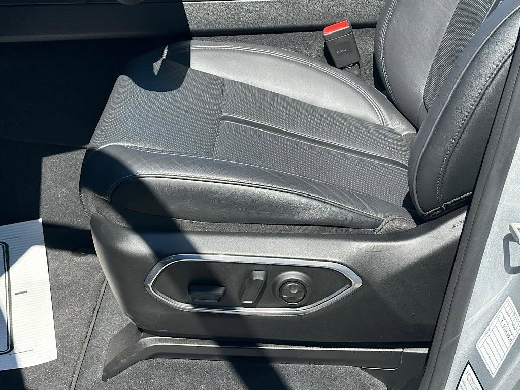 2025 Jeep Wagoneer L Series II