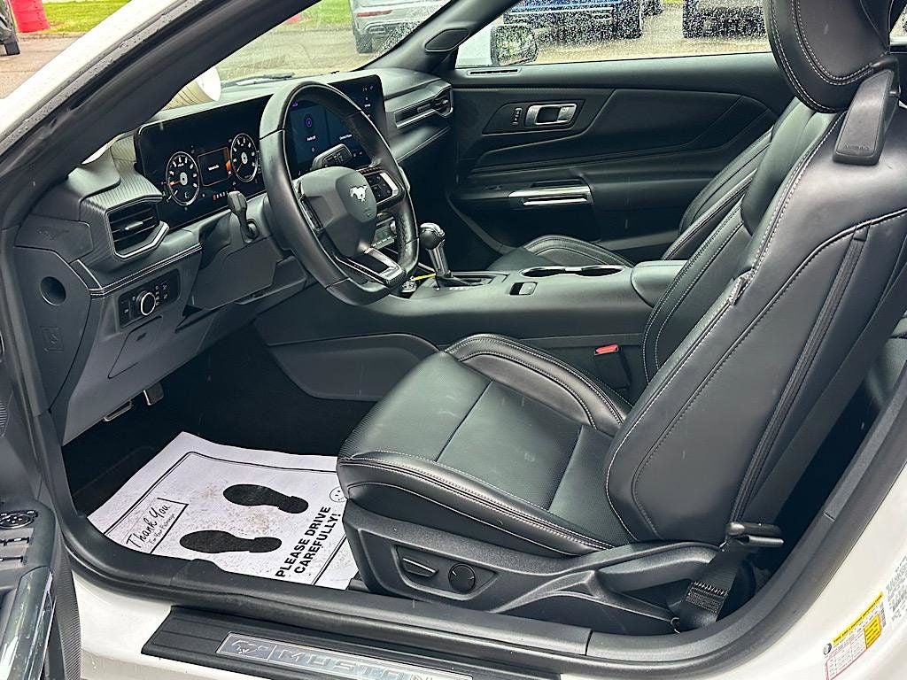 2025 Ford Mustang EcoBoost Premium