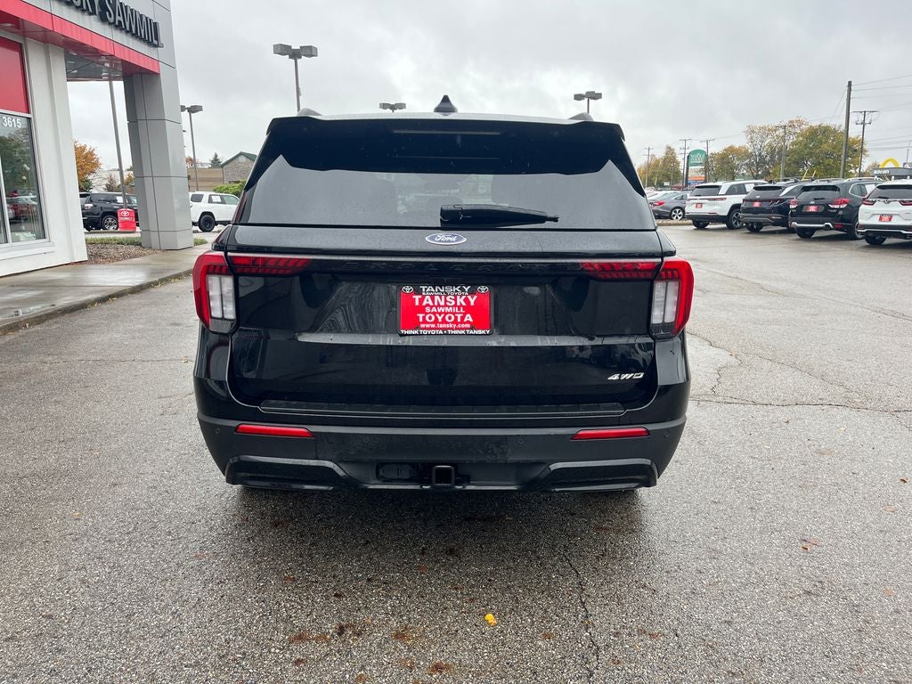 2025 Ford Explorer ST-Line