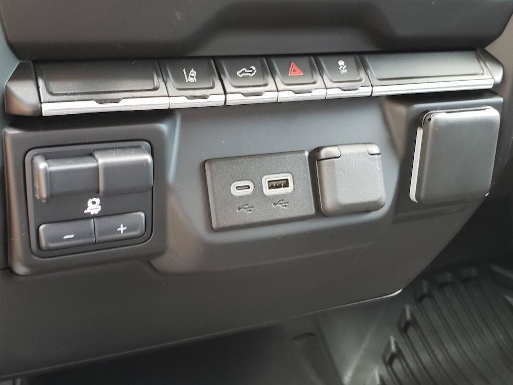 2024 GMC Sierra 2500HD Pro