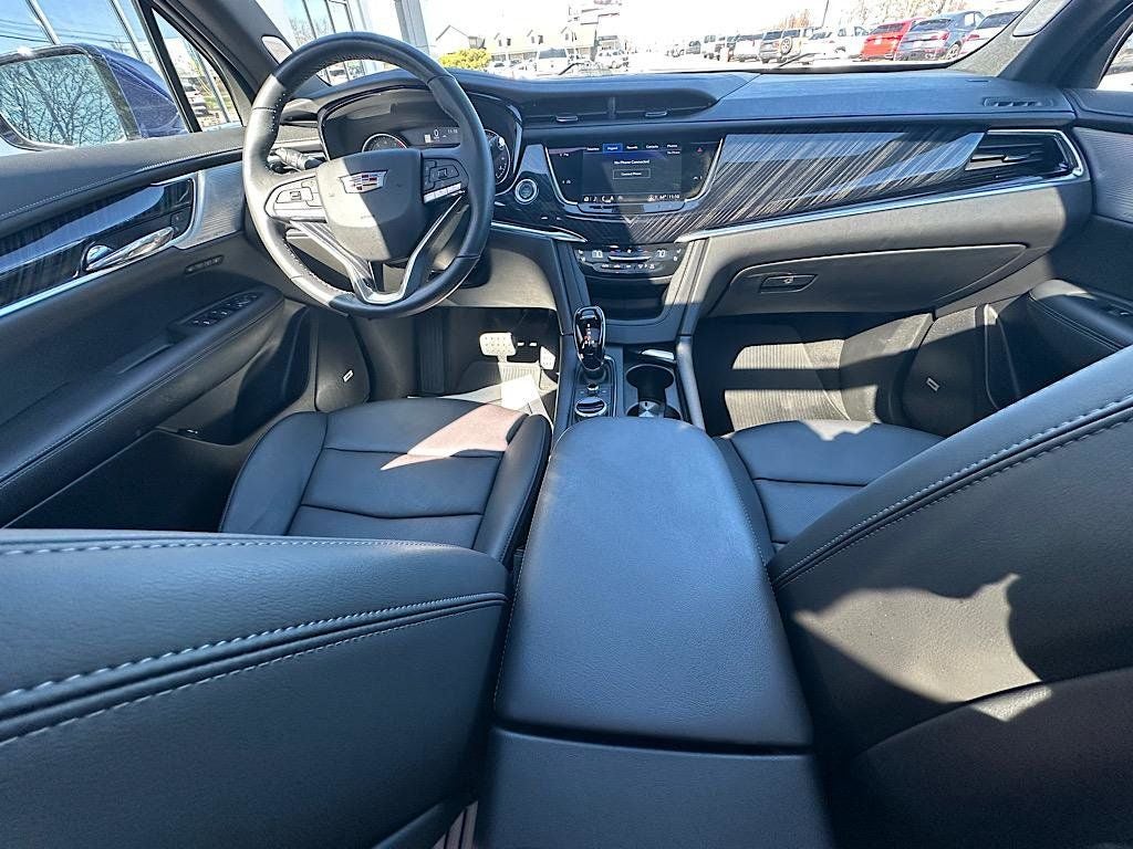2025 Cadillac XT6 Premium Luxury - Photo 18