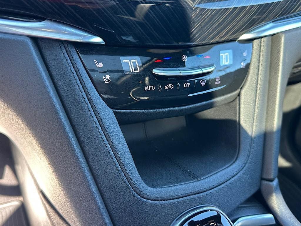 2025 Cadillac XT6 Premium Luxury - Photo 25