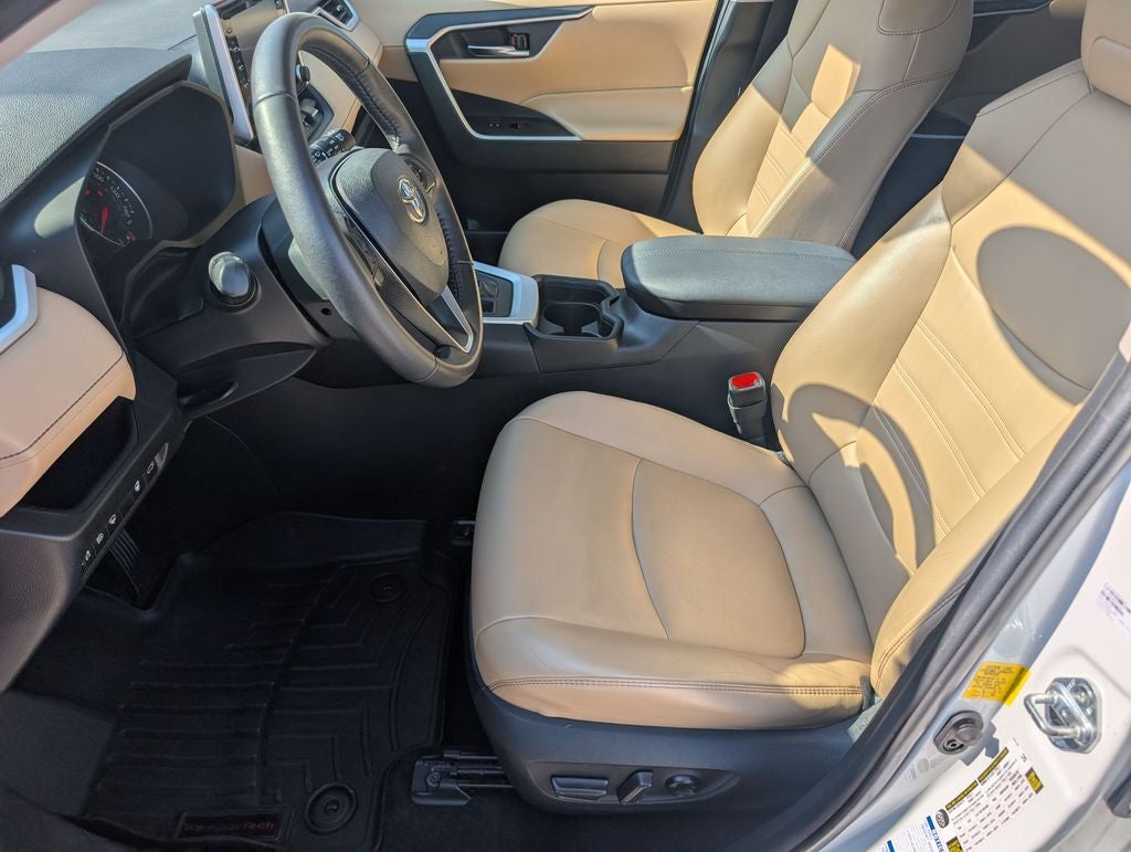 2021 Toyota RAV4 XLE Premium