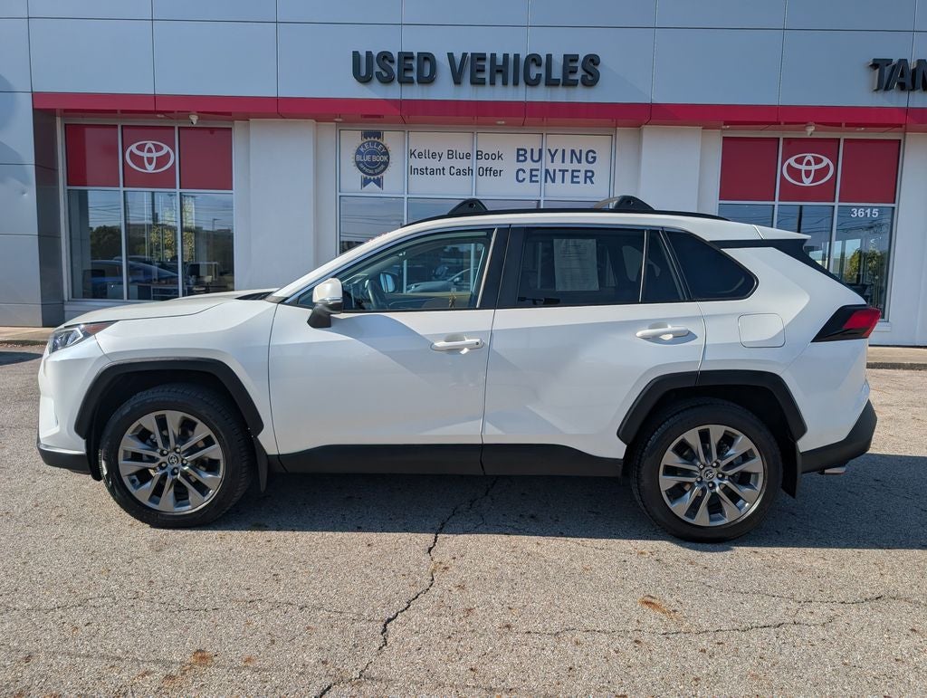 2021 Toyota RAV4 XLE Premium