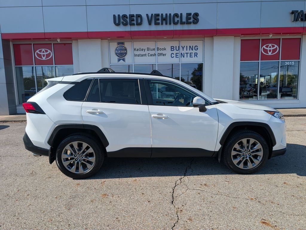 2021 Toyota RAV4 XLE Premium