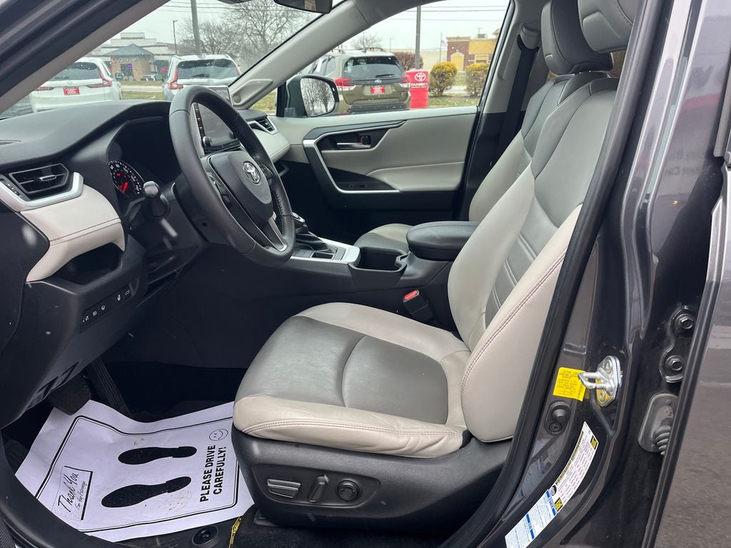 2022 Toyota RAV4 XLE Premium