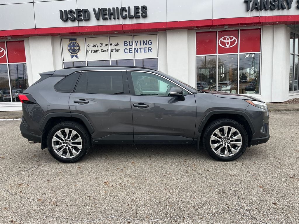 2022 Toyota RAV4 XLE Premium