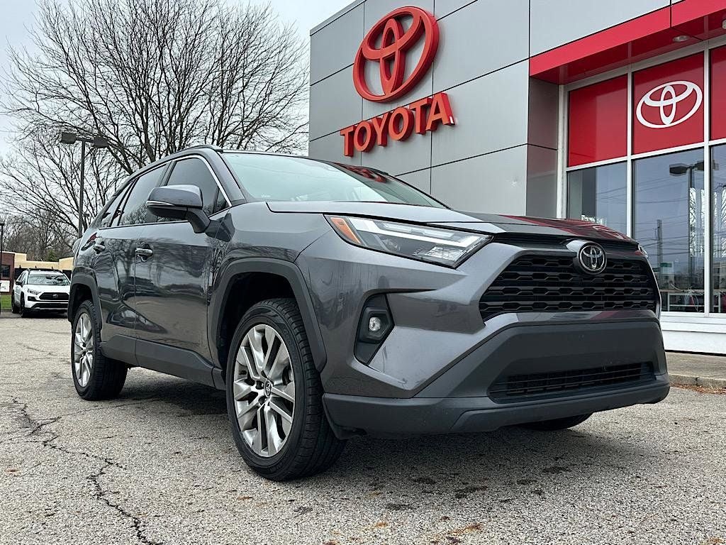 2023 Toyota RAV4 XLE Premium